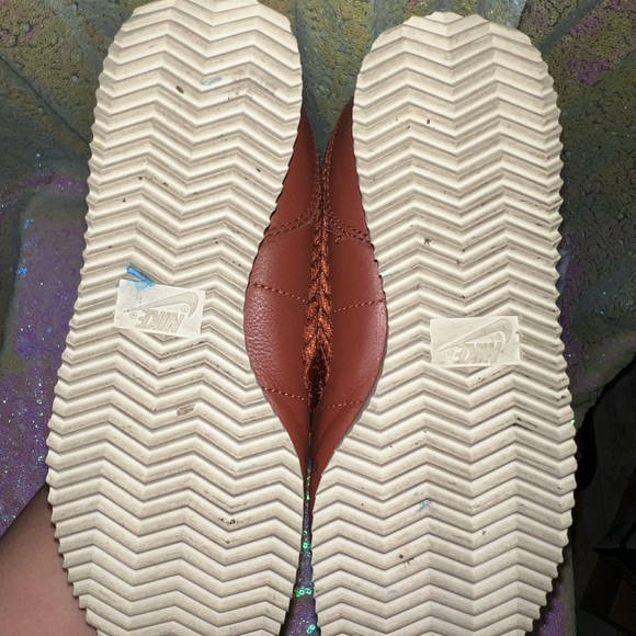 RARE Nike Cortez 4Y - Picture 5 of 5